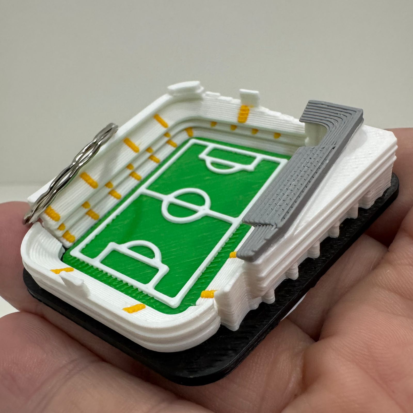 Chaveiro Vila Belmiro Mini Maquete Santos 3D Réplica Estádio - Imagem 4