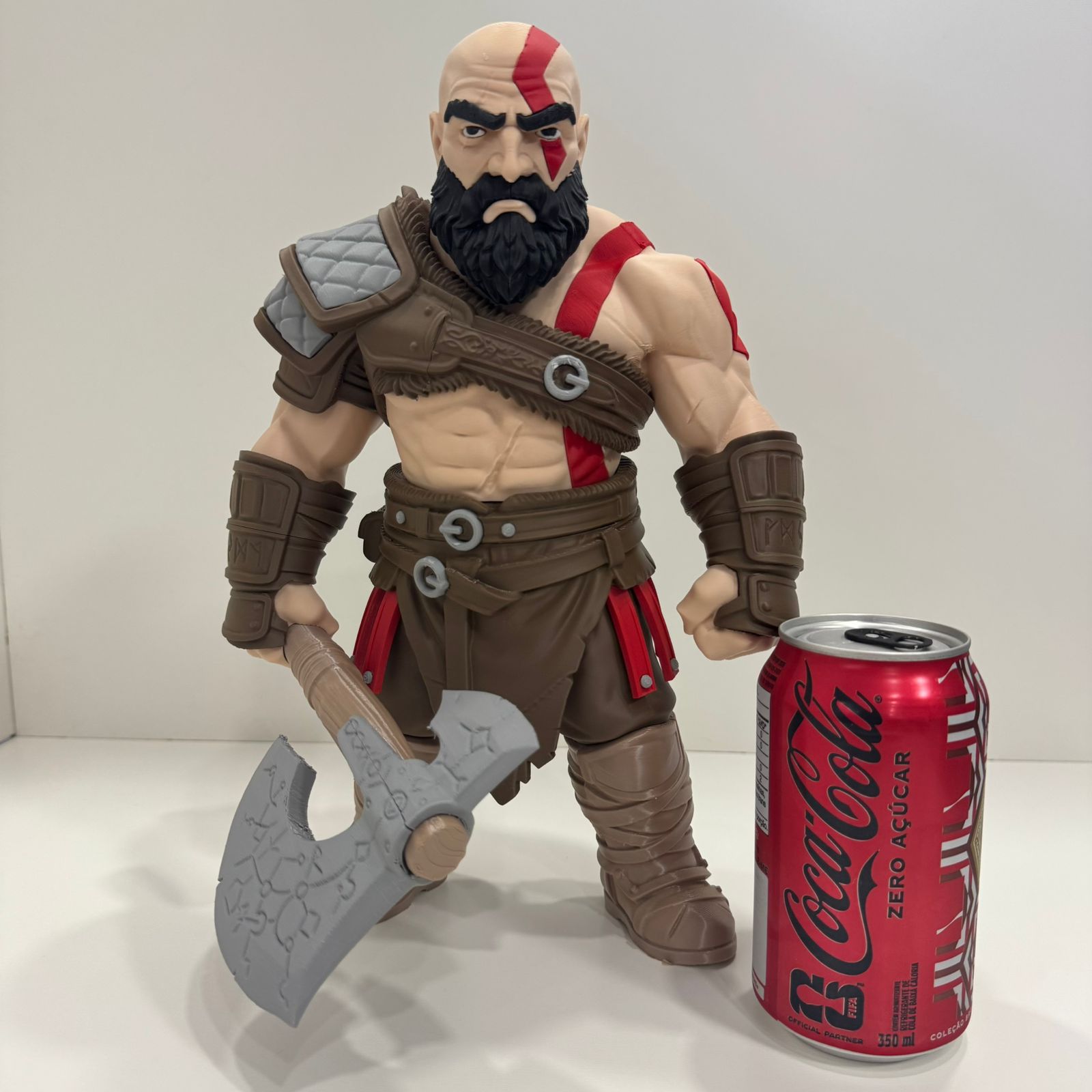 Boneco Guerreiro Espartano com Machado Nórdico — 30cm — Kratos - Imagem 7