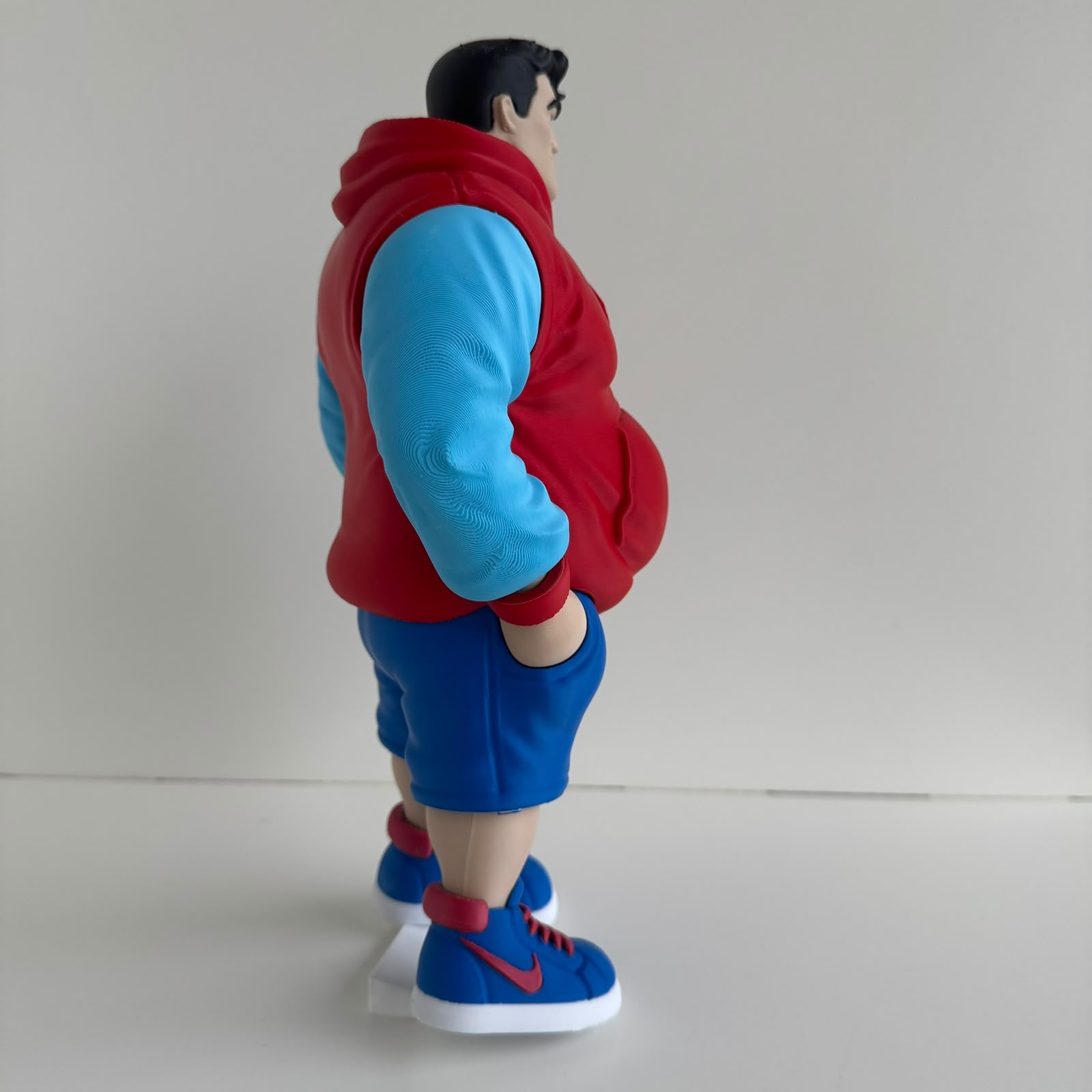 Boneco Super-Man Aposentado Gordinho 26cm Decoração Geek - Imagem 3