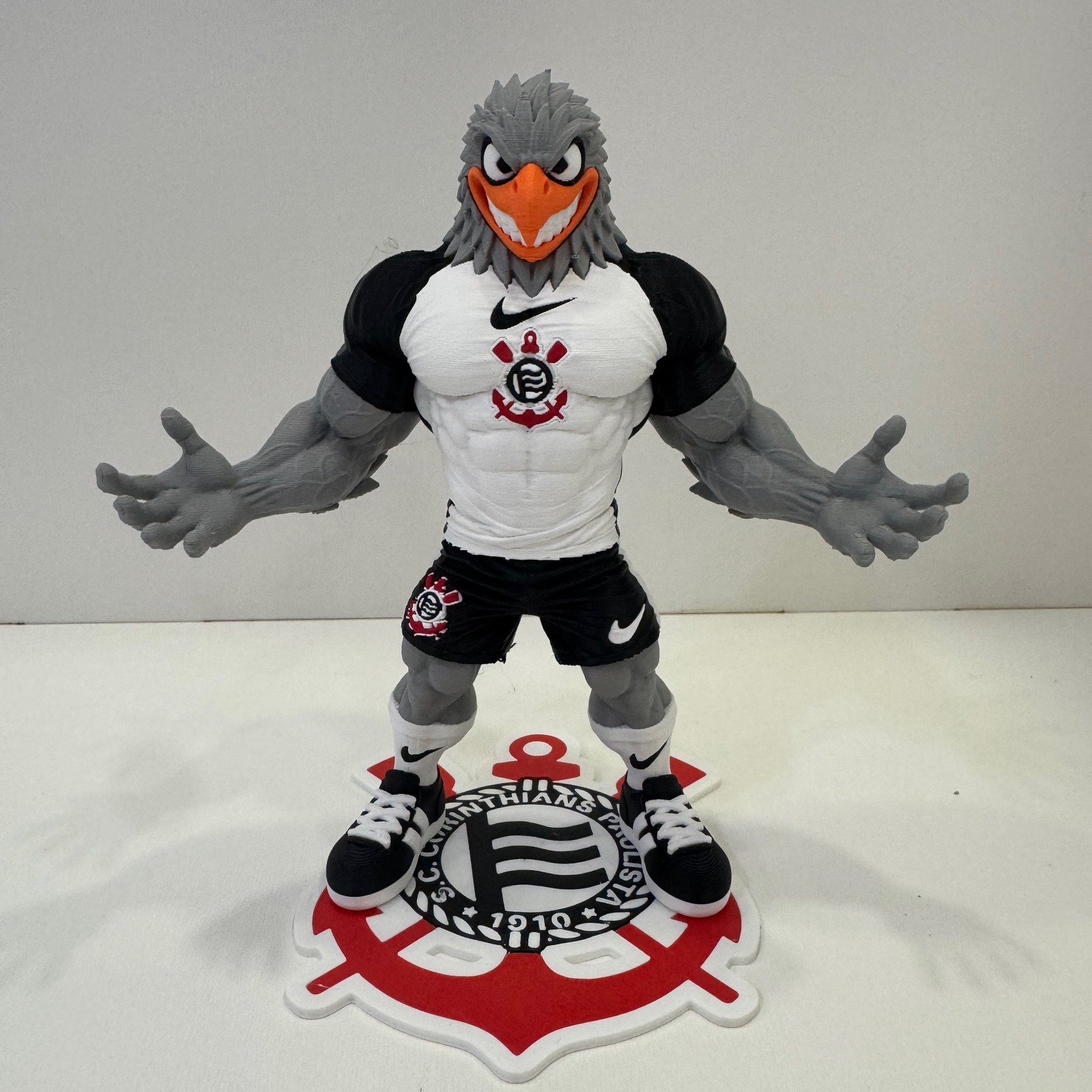 Gavião Mascote Timão 17cm Base Escudo Impressão 3D Colecionável - Imagem 6