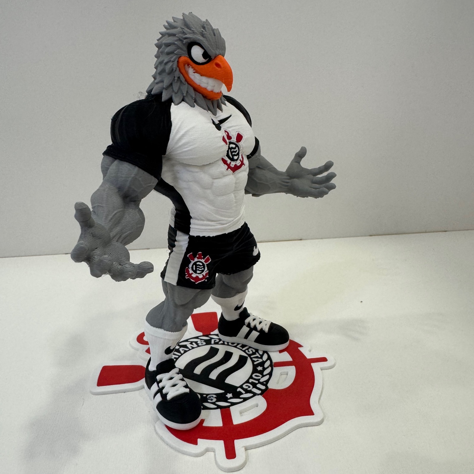 Gavião Mascote Timão 17cm Base Escudo Impressão 3D Colecionável - Imagem 9